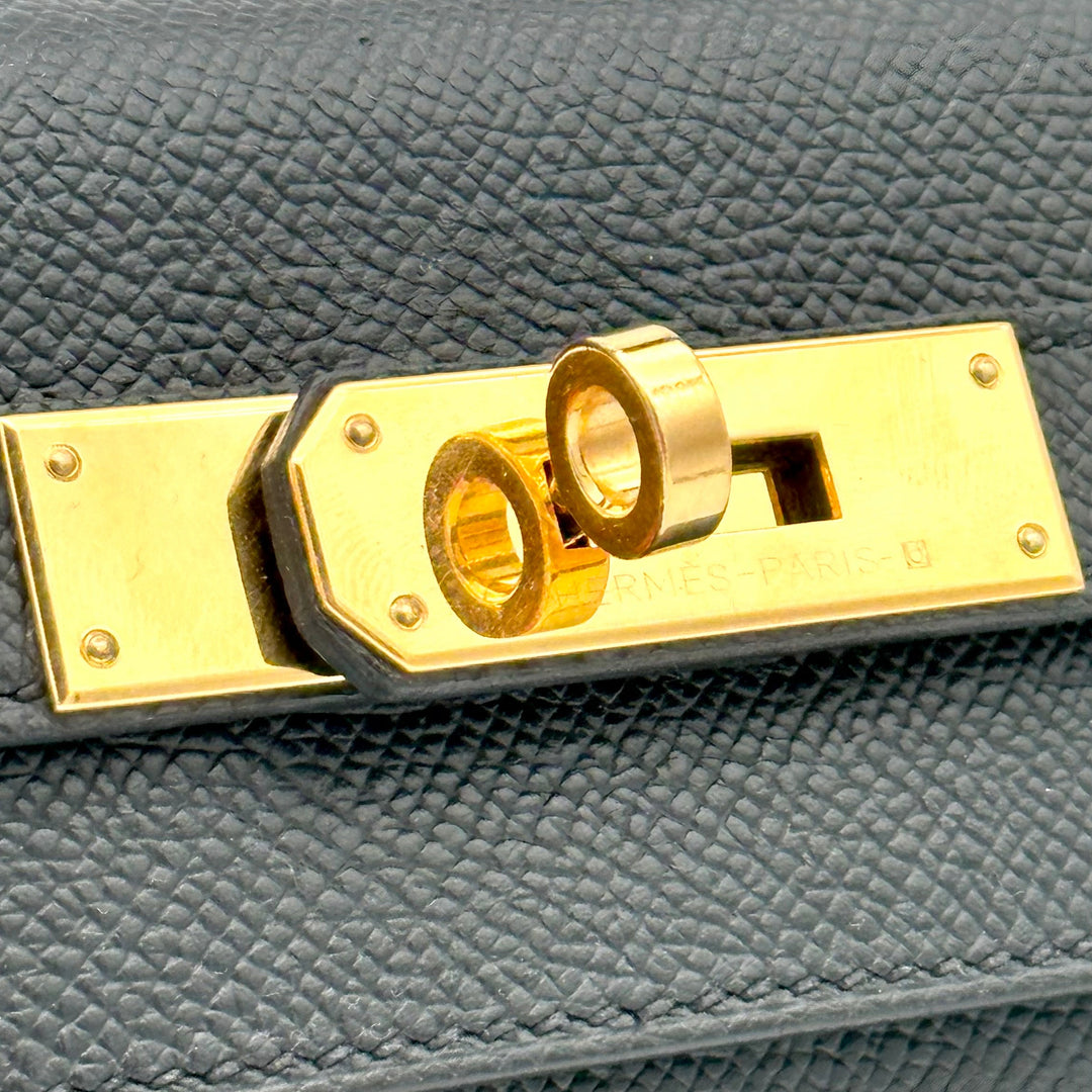 Hermes Kelly 28 Sellier Epsom schwarz Hardware Gold