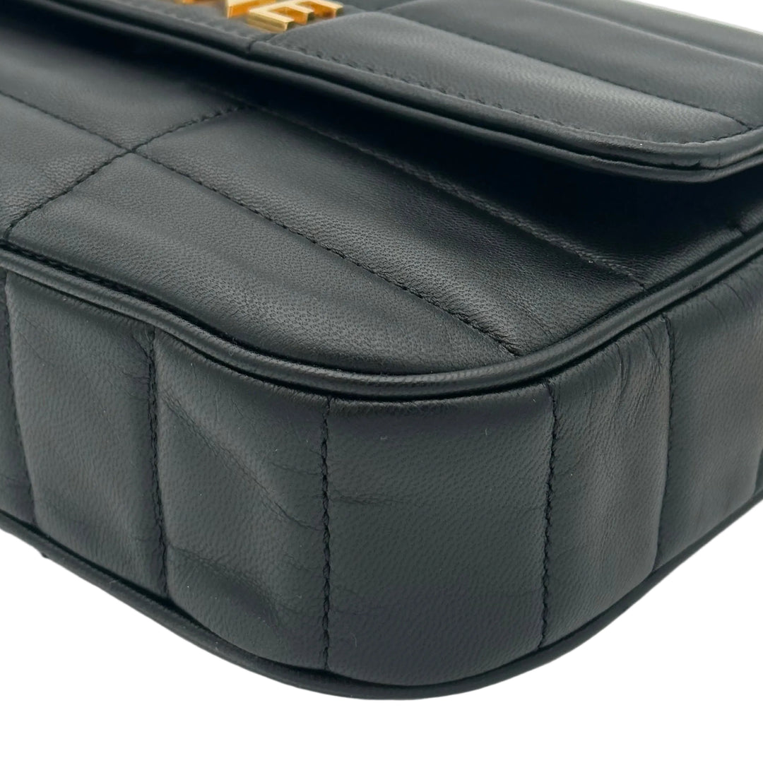 Celine Tasche Matelasse Monochrome Leder Schwarz Crossbody Celine Hardware Gold