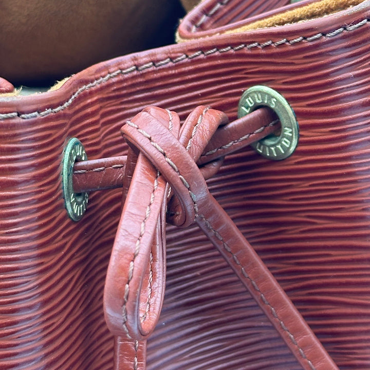 Louis Vuitton Tasche Sac Noe GM Epi Leder Cognac Hardware Messing mit Pochette