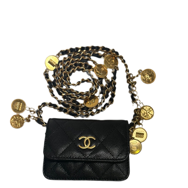 Chanel Tasche Mini Caviar Leder Schwarz mit CC Logo Gold und Kettenriemen mit Münzen