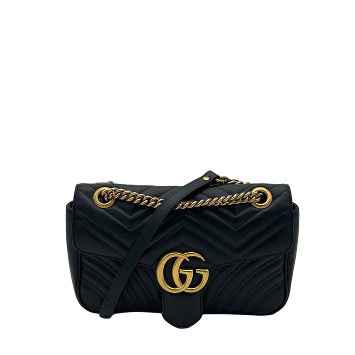 Gucci Tasche Marmont Medium Leder Schwarz mit GG Logoschließe Gold Kettenschultergurt