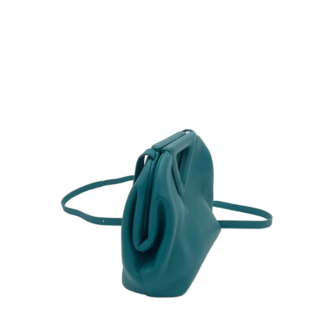 Bottega Veneta Tasche The Point Triangle Leder Petrol mit Schultergurt