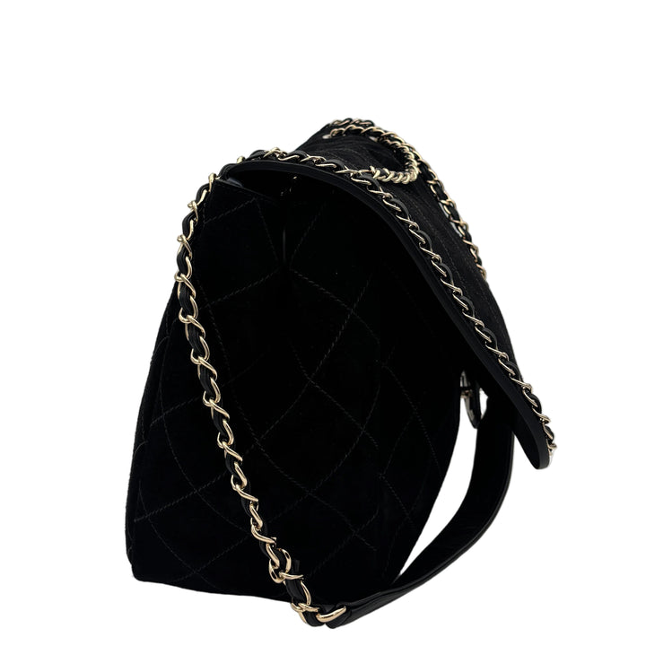 Chanel x Pharrell Williams
Timeless Flap Bag XXL Wildleder Schwarz
Eisgold