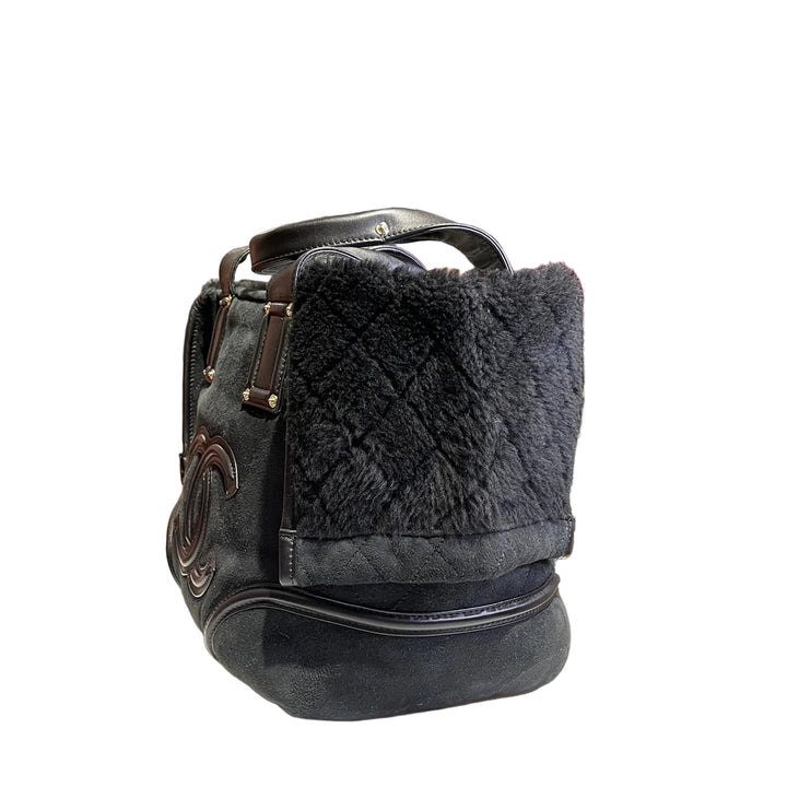 Chanel Handtasche Mouton
Lammfell / Wildleder Schwarz CC Logo
HW Gold ID =2005/2006