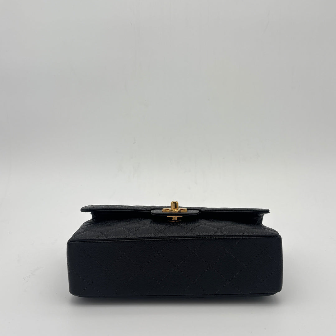 Chanel Tasche Timeless Small
Leder Caviar Gesteppt Schwarz HW Gold
ID=2000/2002