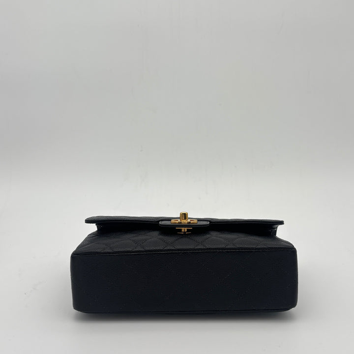 Chanel Tasche Timeless Small
Leder Caviar Gesteppt Schwarz HW Gold
ID=2000/2002