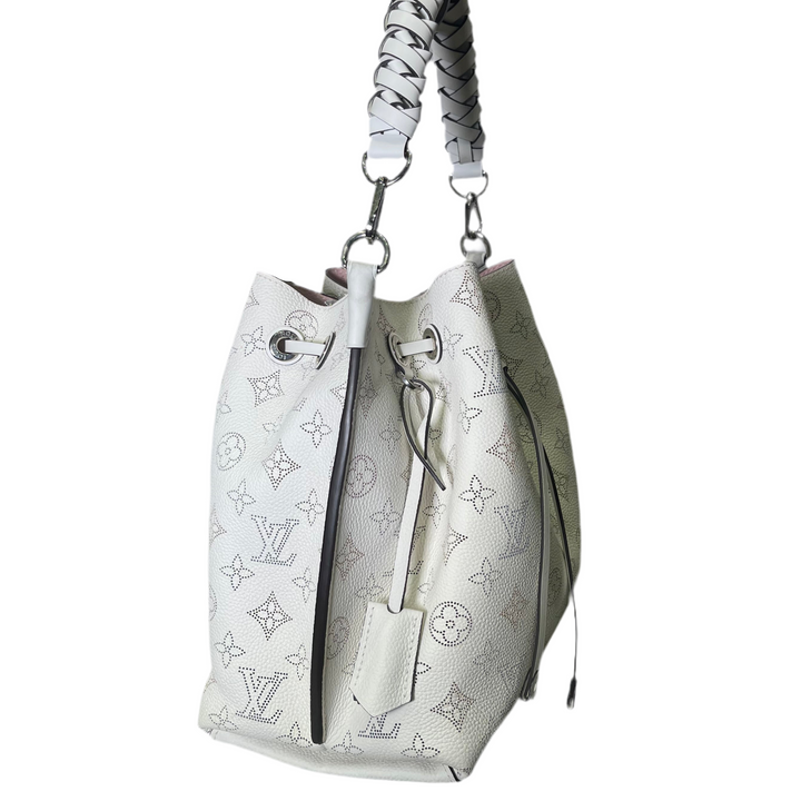 Louis Vuitton Muria Tasche Mahina Leder
Weiss HW Silber mit Schultergurt