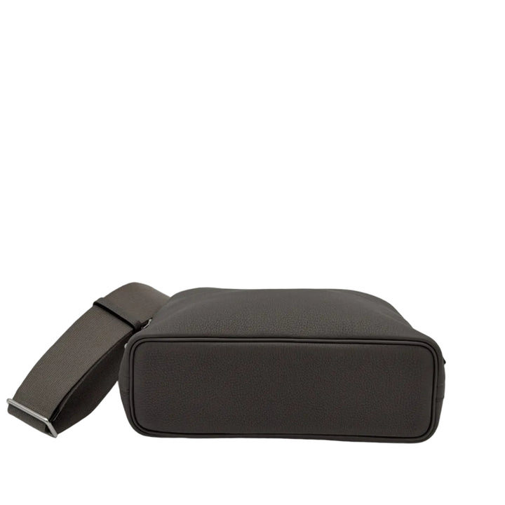 Hermes Bolide Messenger Bag
Leder Togo Grau HW Palladium K=2025