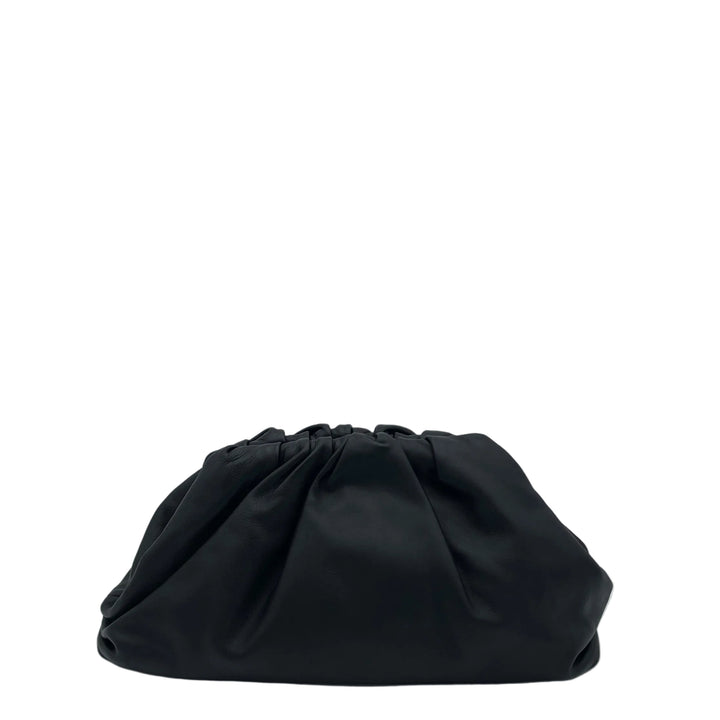 Bottega Veneta Pouch Gross glatt Leder Schwarz Ewa lagan secondhand Frankfurt 