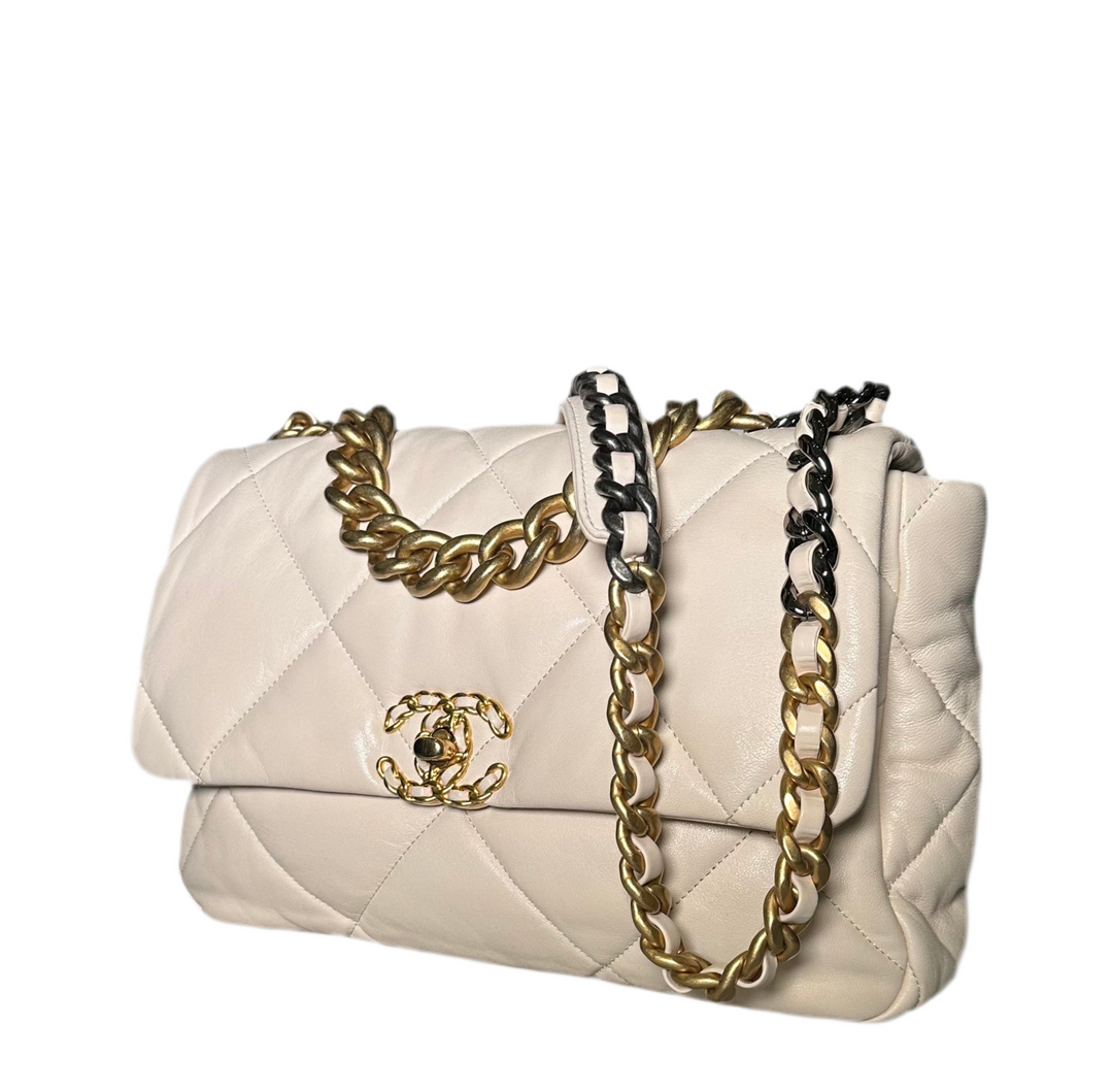 Chanel Tasche 19 Leder Beige Hardware Silber Gold