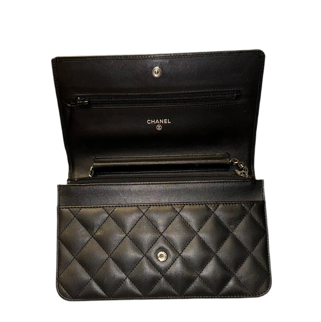 Chanel WOC Cambon Schwarz Nappa Leder Lack innen Pink Hardware Silber
