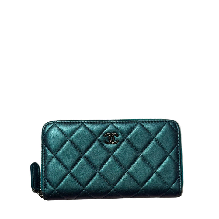 Chanel Geldbörse Zip Timeless Metallic Blau Hardware Silber ewa lagan secondhand frankfurt