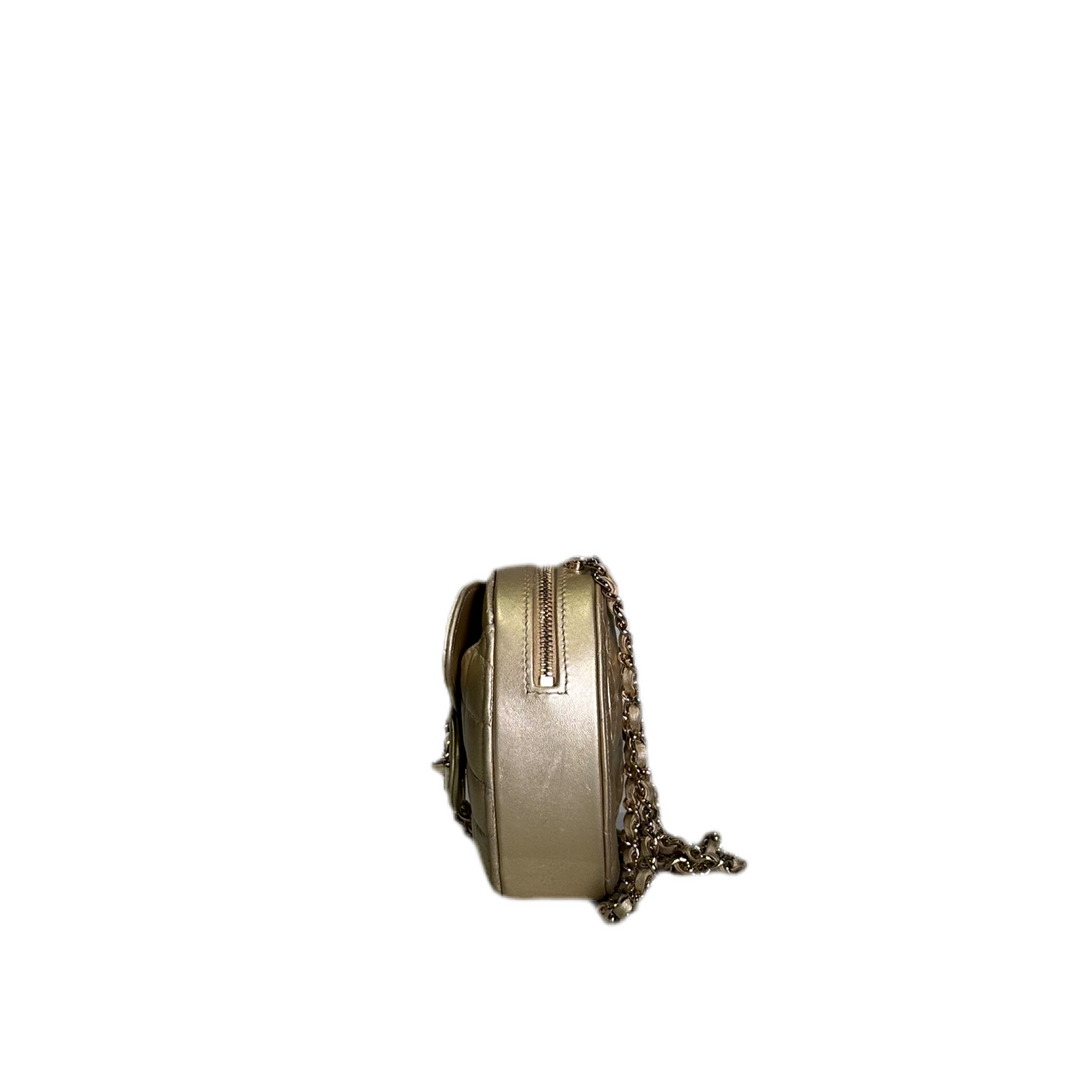 Chanel Tasche CC in love Gold Heart Belt bag Hardware Gold Secondhand Frankfurt ewa lagan