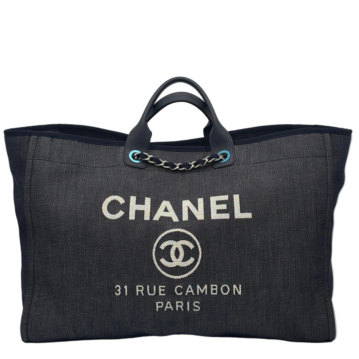 Chanel Tasche Shopper Deauville Jeans Weiß Hardware Silber ewa lagan secondhand frankfurt 