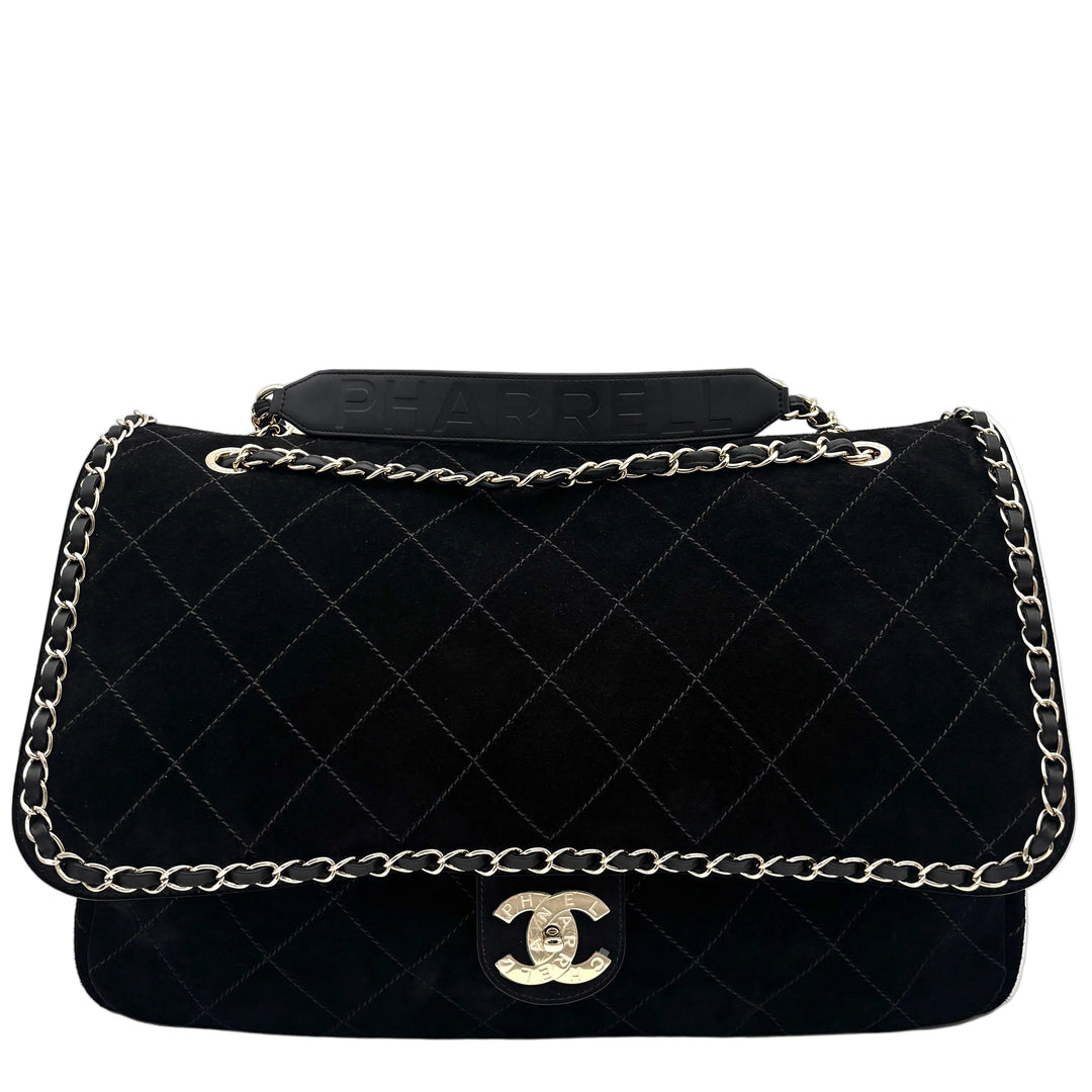 Chanel x Pharrell WilliamsTimeless Flap Bag XXL Wildleder Schwarz Eisgold