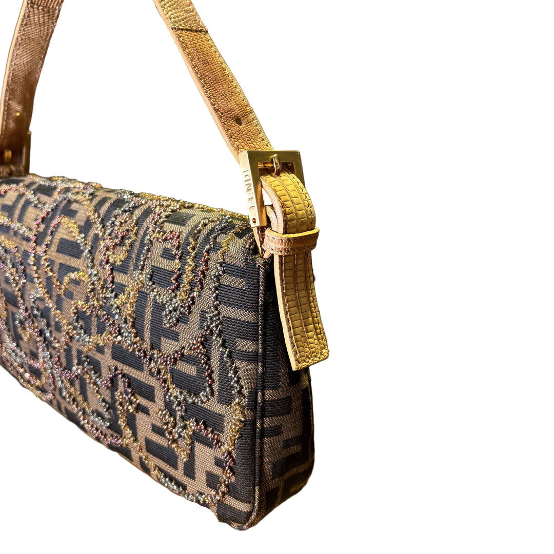 Fendi Bagutte Tasche Canvas Monogram bestickt Leder Details Varan