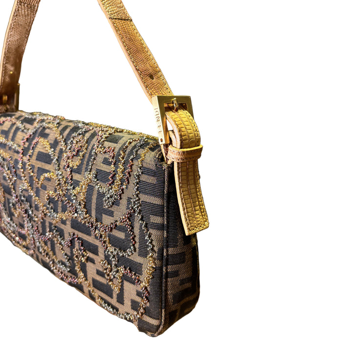 Fendi Bagutte Tasche Canvas Monogram bestickt Leder Details Varan