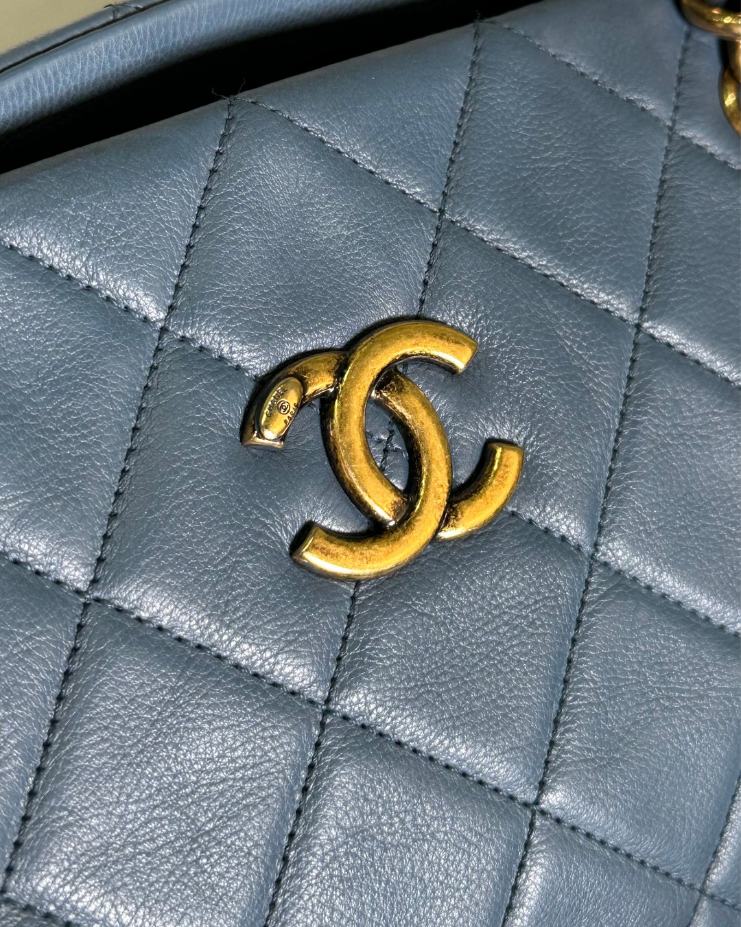 Chanel Tasche Shopping Tote Nappa Leder Blau Hardware Gold
