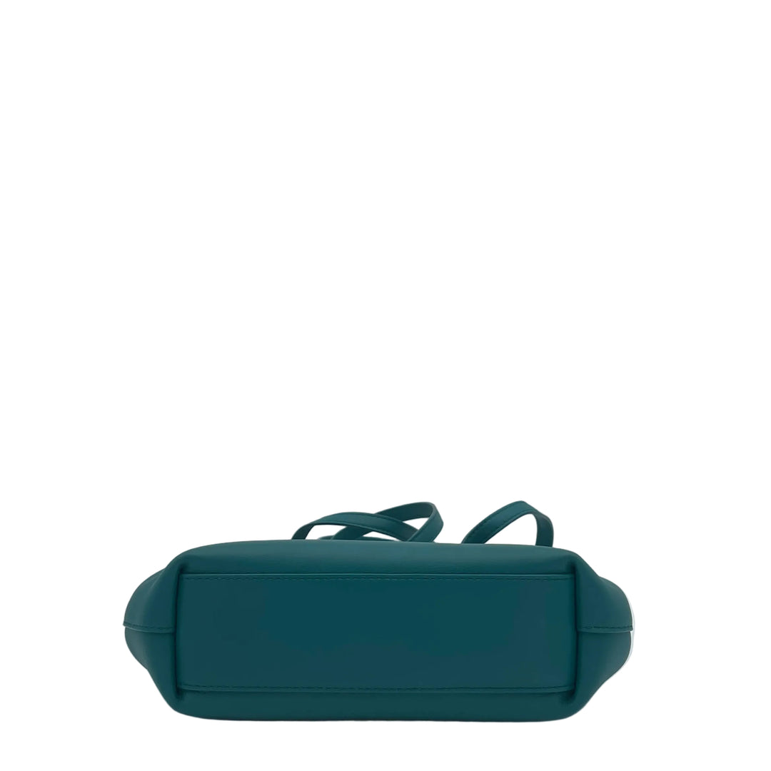 Bottega Veneta Tasche The Point Triangle Leder Petrol mit Schultergurt