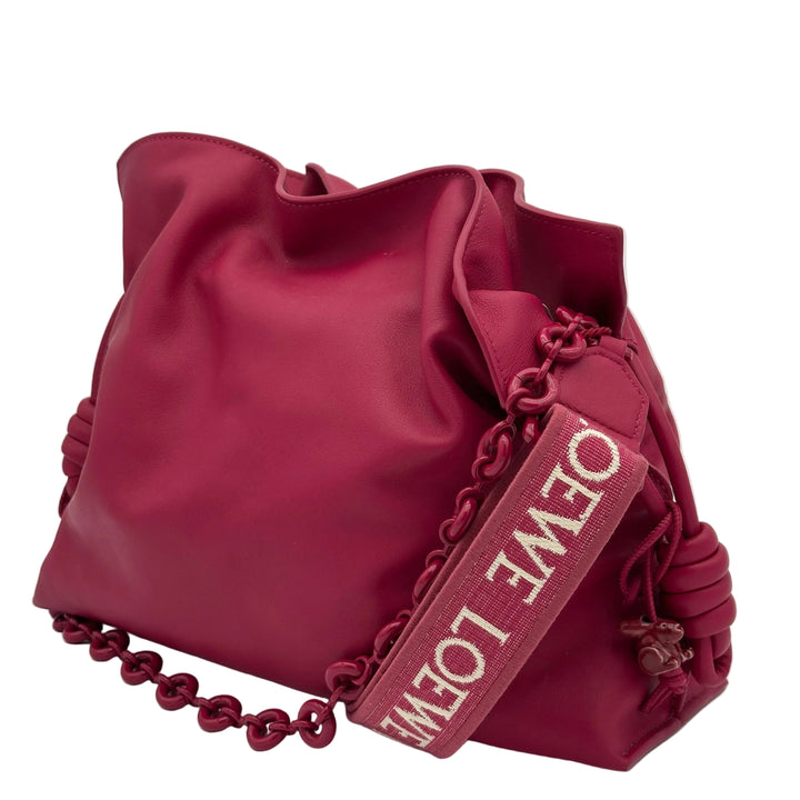 Loewe Tasche Crossbody Flamenco Crutch M Leder Ruby Red mit extra Schulterriemen Canvas Logo und Kettenriemen lackiert