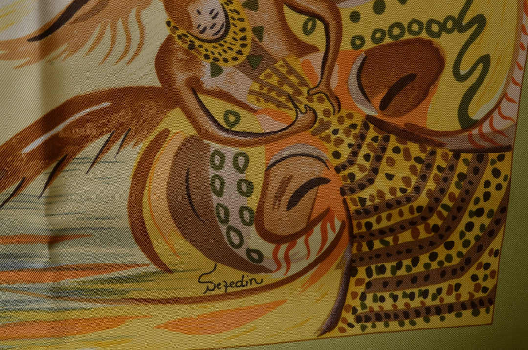 Hermes Carre Seidentuch Silk Seide Soie Les Perles de Turkane