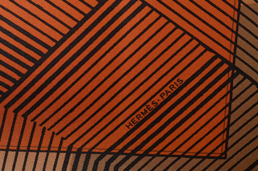 Hermes Carre Seidentuch jeu des omnibus et dames blanches world silk cloth