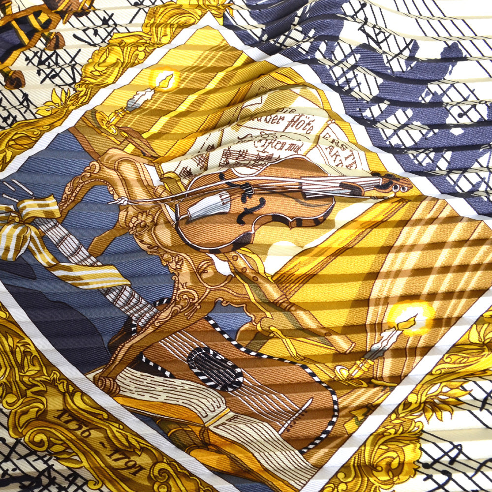 Hermes Carre Plissee Salzburg Black-Gold-White 90X90