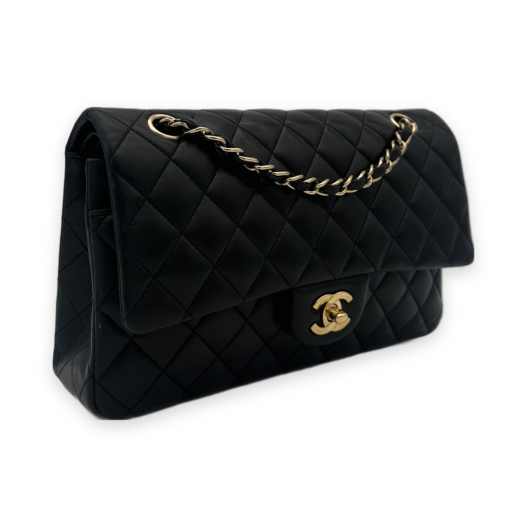 Chanel Timeless 11.12 Nappa Leder Schwarz Hardware Gold, Seitenansicht