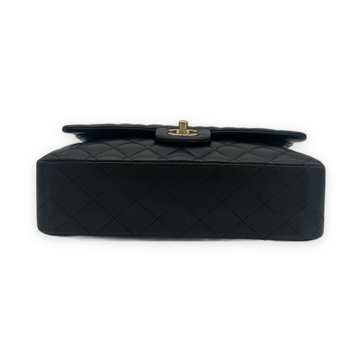 Chanel Timeless 11.12 Nappa Leder Schwarz Hardware Gold, Boden