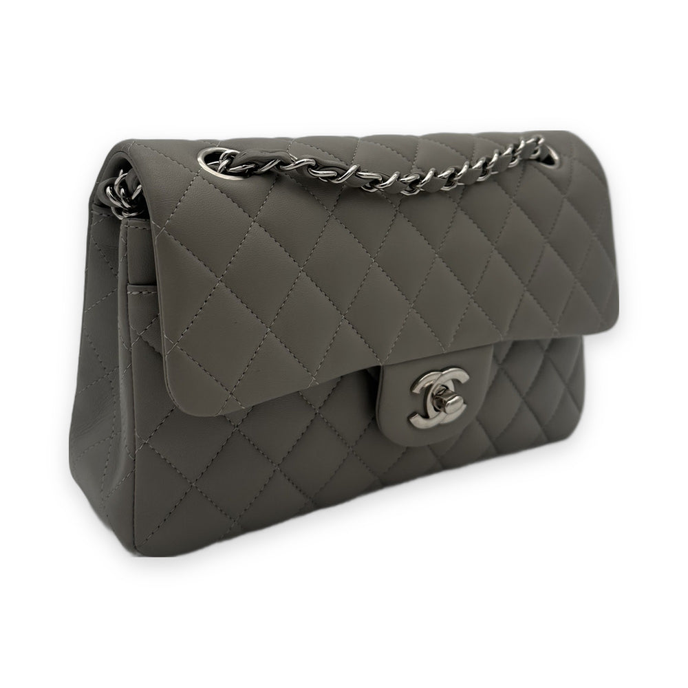 Chanel Timeless Classic Flap Leder Grau Hardware Silber, Seitenansicht