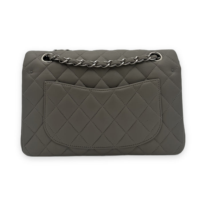 Chanel Timeless Classic Flap Leder Grau Hardware Silber, Rückseite