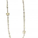 Chanel Kette Perlen gold CC Logo Globus necklace