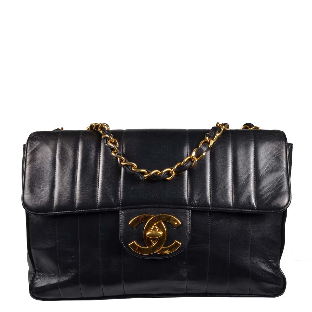 Chanel Timeless schwarz leather bag