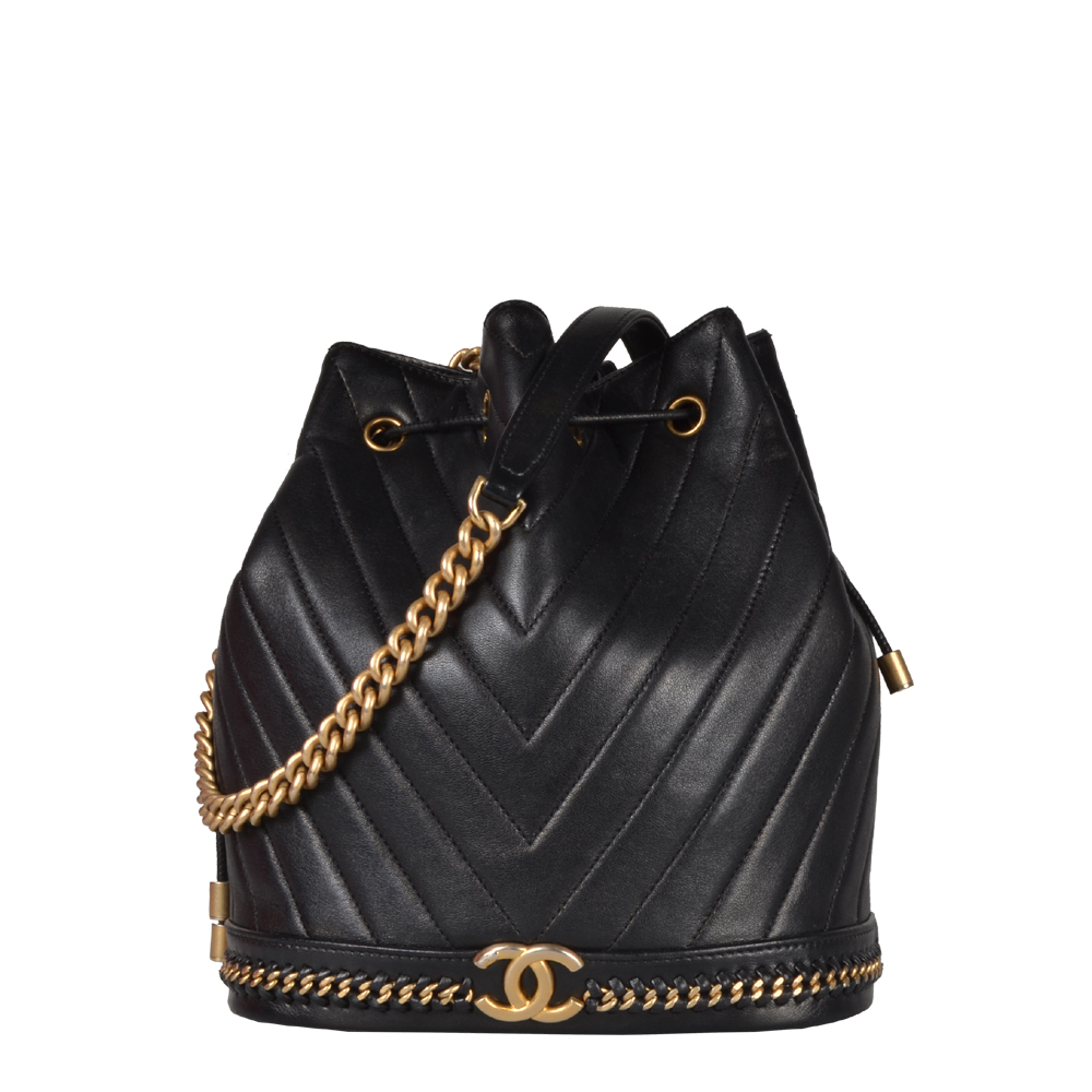 Chanel Paris- Cosmopolite Drawstring Bucket Bag Chevron Nappa Leder Schwarz Hardware Gold